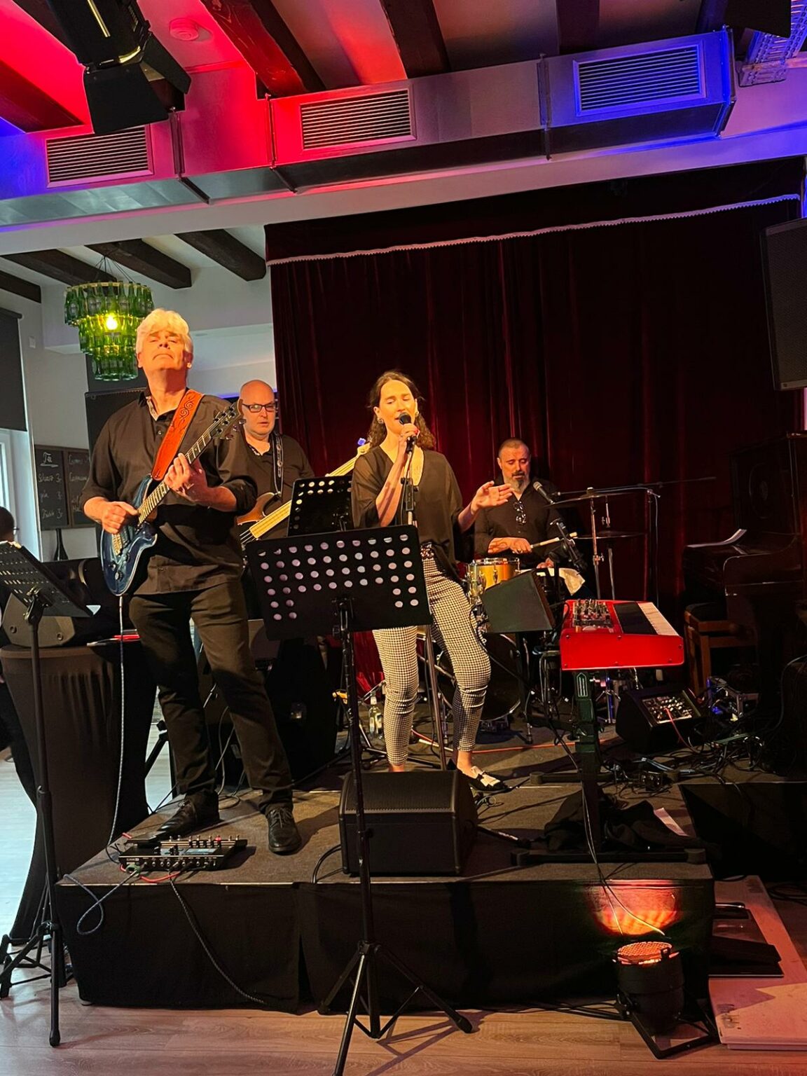 Lighthouse Club Band Studio ZR6 www.lighthouseclubband.com